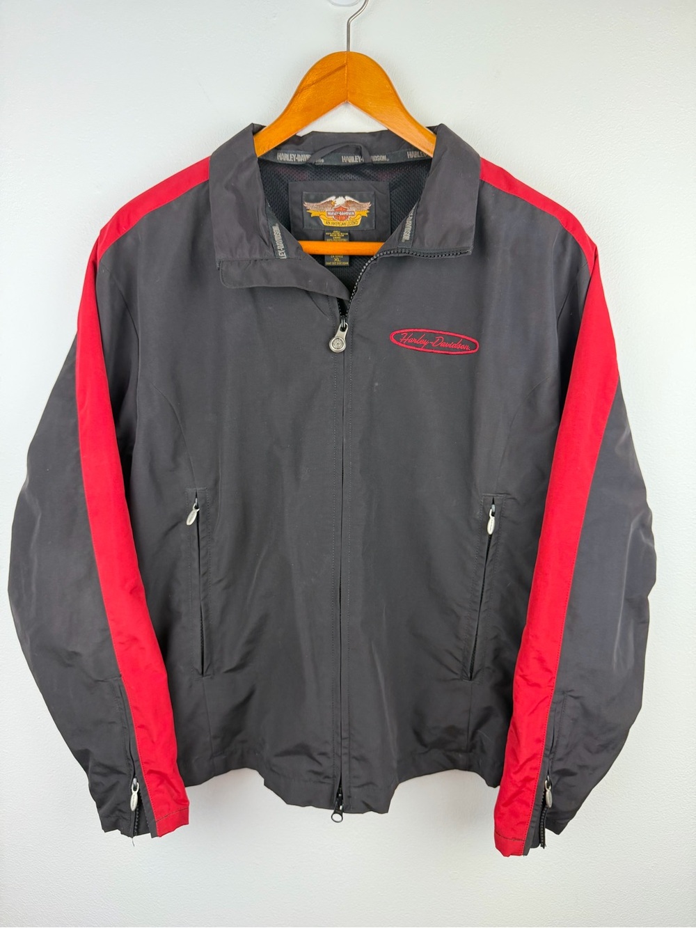 Vintage Harley-Davidson Women’s Motorcycle Black & Red Zip-Front Jacket